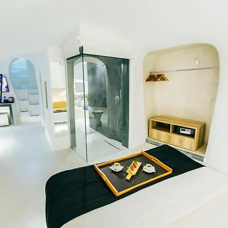 Edem Boutique Oia (Santorini)