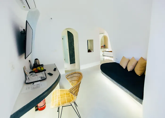 Edem Boutique Oia (Santorini)